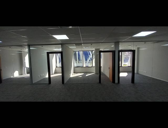412M² OFFICE TO LET IN BRYANSTON